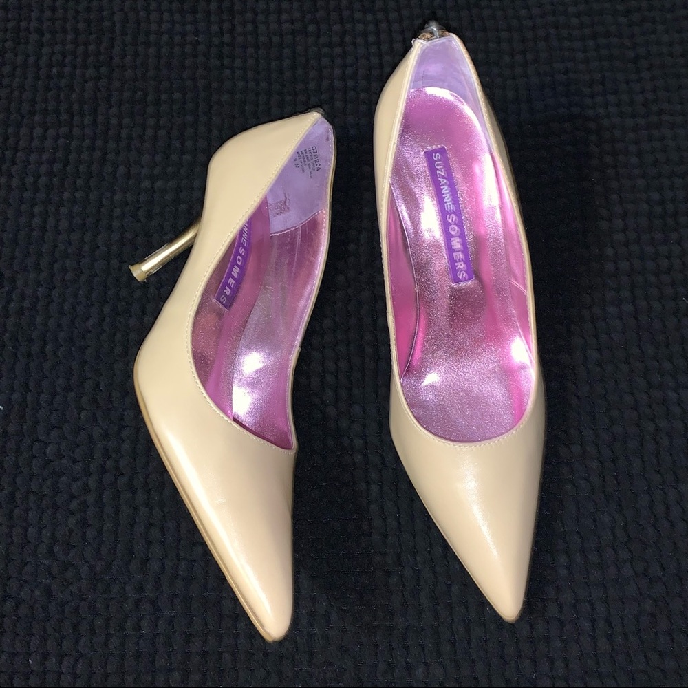SUZANNE SOMERS Nude Leather Pointy Stiletto Heels